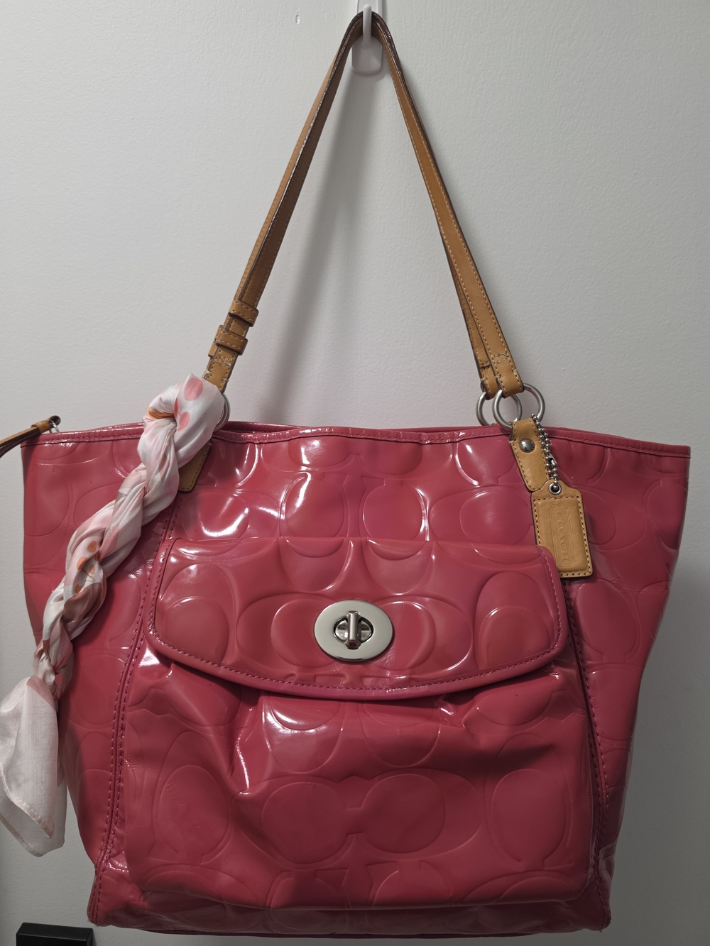 Coach LEAH Patent Pink Tote Bag